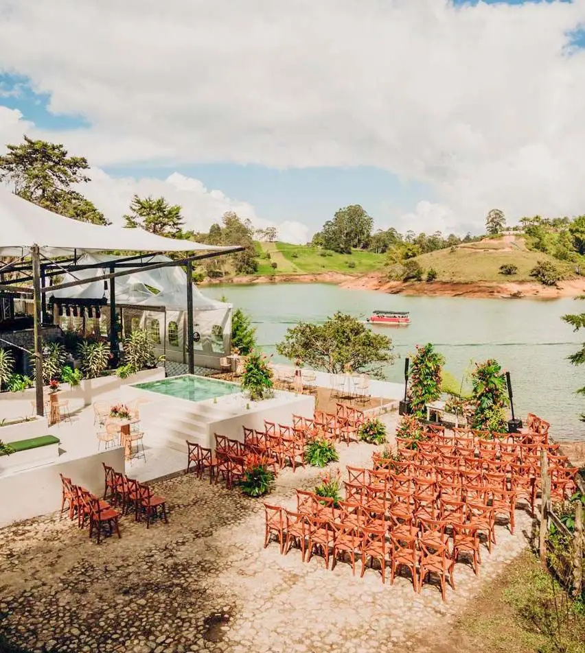 Mi boda en Guatapé: lo que aprendí de mi wedding planner