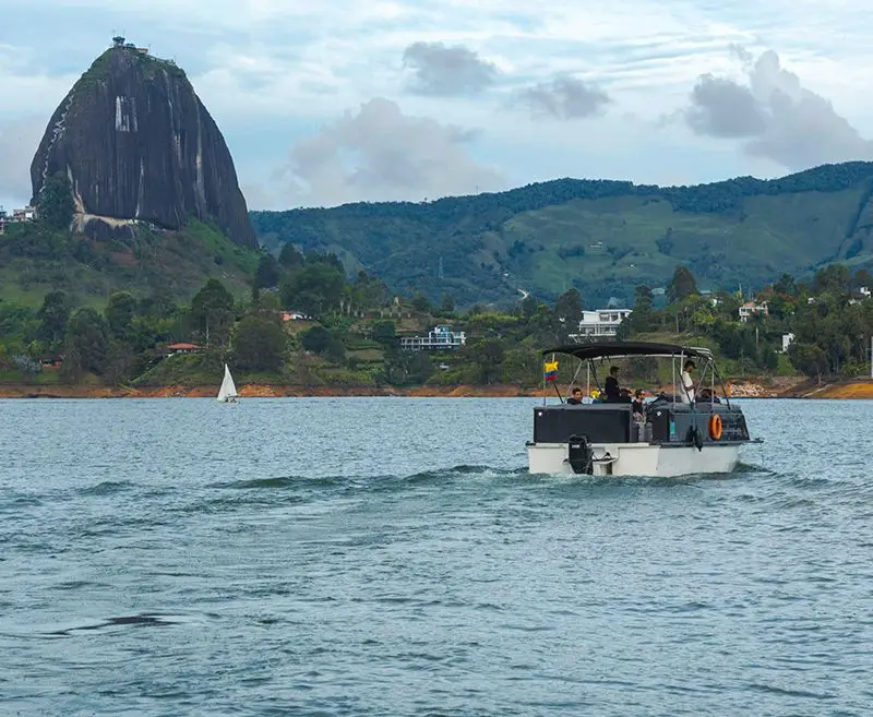 ponton_porto_marina_hotel_guatape